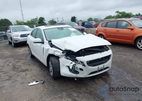 2013 Volvo S60 T5 from USA, damaged, VIN YV1612FS7D1226588